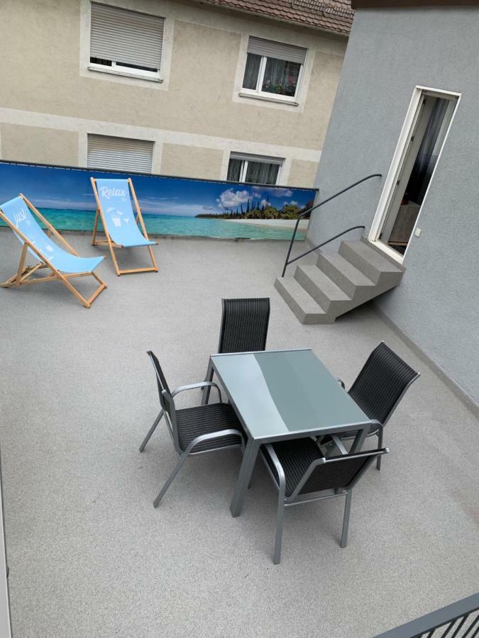 Schönes Apartment Terrasse 2P. Stadtnah Würzburg WLAN Exterior foto